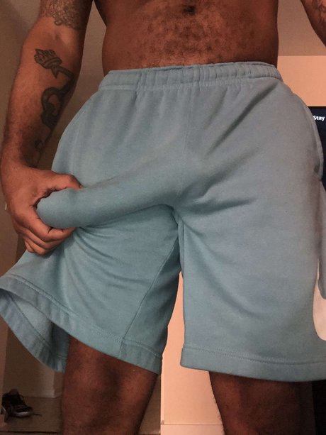 Diamond dick hot model picture