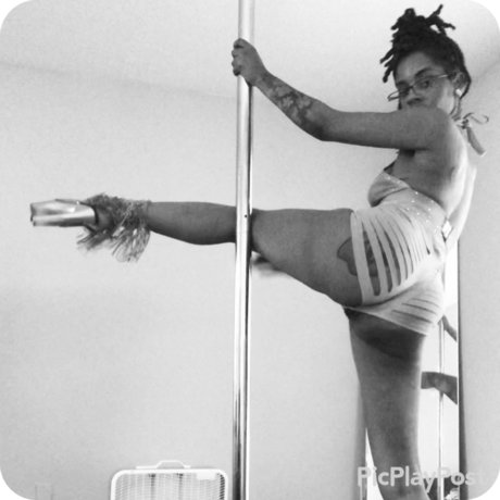 Pole Fairy_ star porn photo
