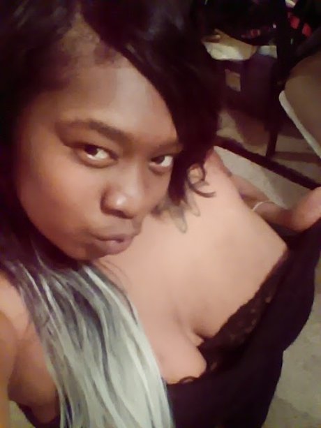 Ms Hottie model free pictures