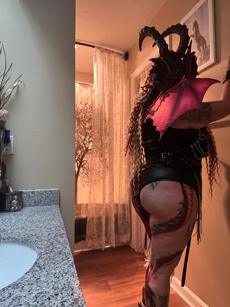 Dragongirl77 pornstar hot picture