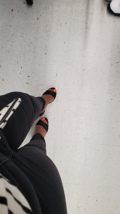 Foot Fetishpro model pretty images