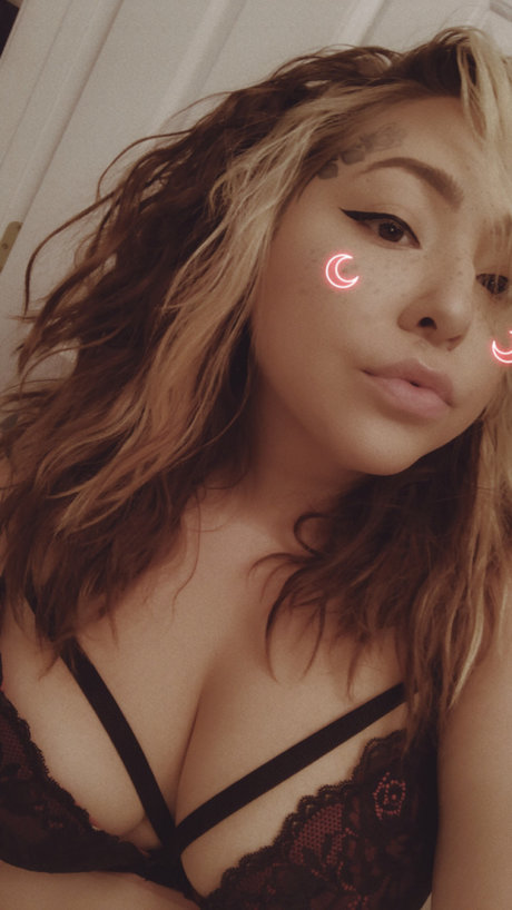 _Kitten_ sexy actress img