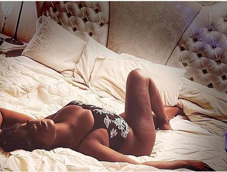 Malaysia Starr model xxx pics