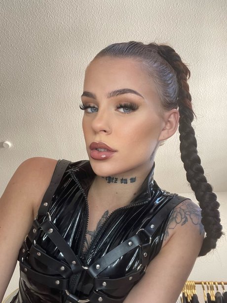 _Lady Diavolo_ pornstar images