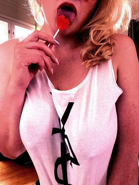 Cherry Fruit top pornstar photos