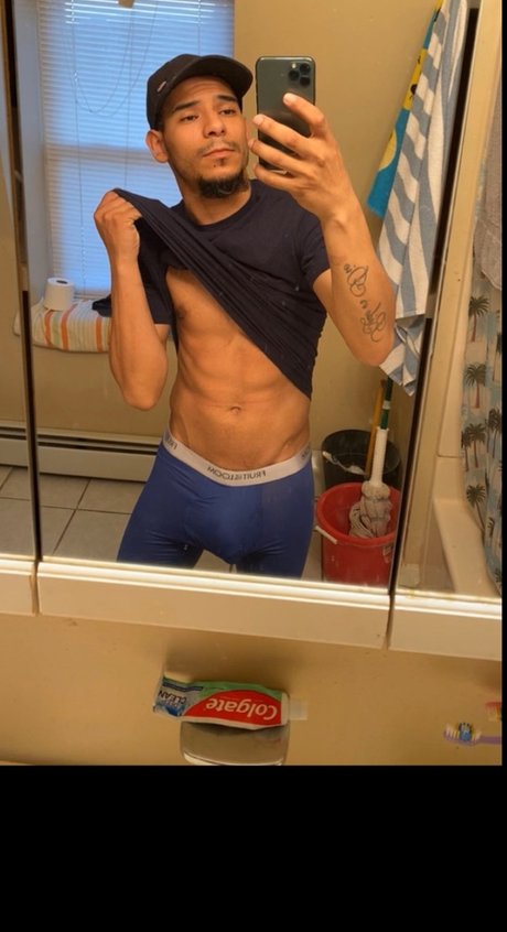 MrniceXD erotic star pics