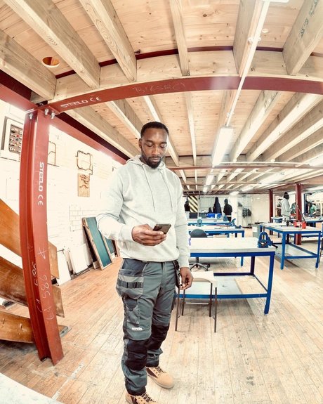 MR LONDON PLUMBER pornstar adult images