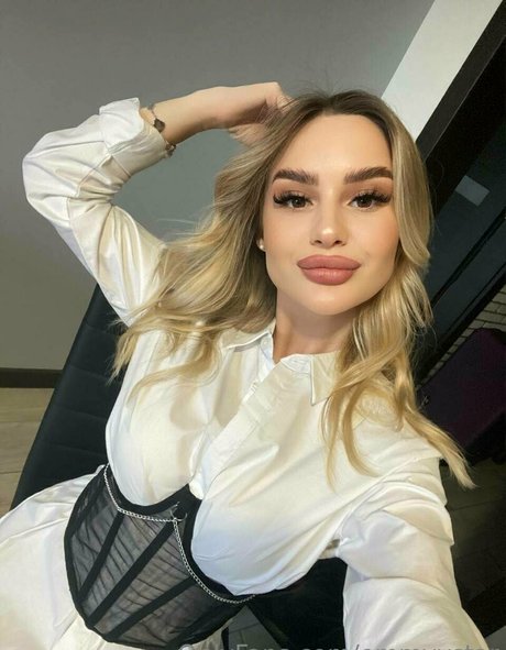 emmyystar pornstar xxx archive