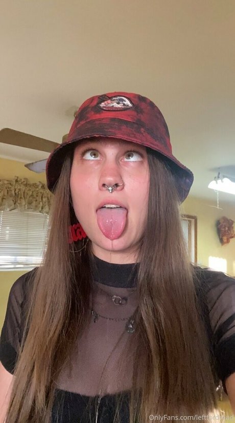 leftfordread adult actress pic