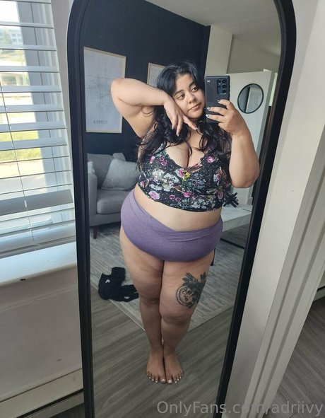 adriivy nudes model pic