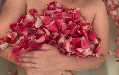 kinkyqueenofspades nice actress photos