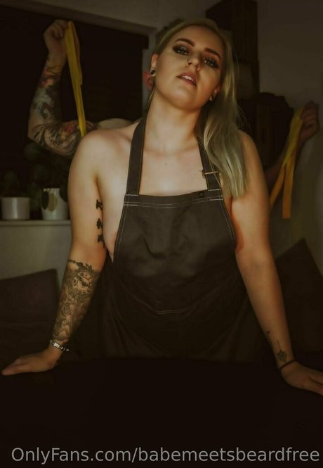 babemeetsbeardfree naked star gallery