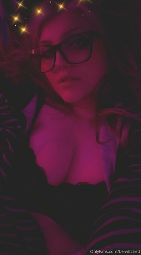 kyats nudes star pictures