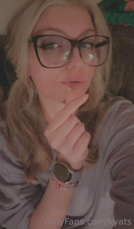 kyats naked model picture