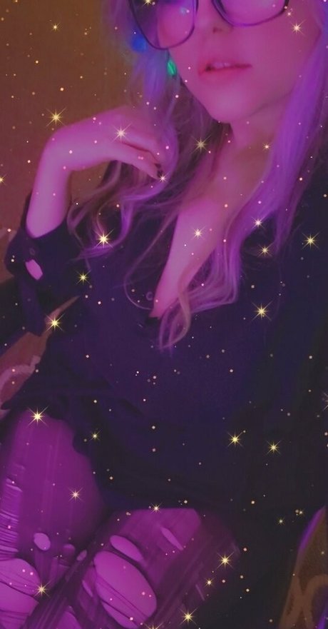 kyats model free pics