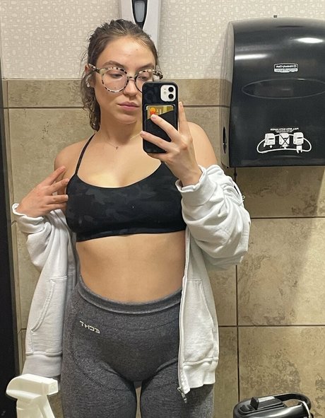 ella enchanted2 model hot archive