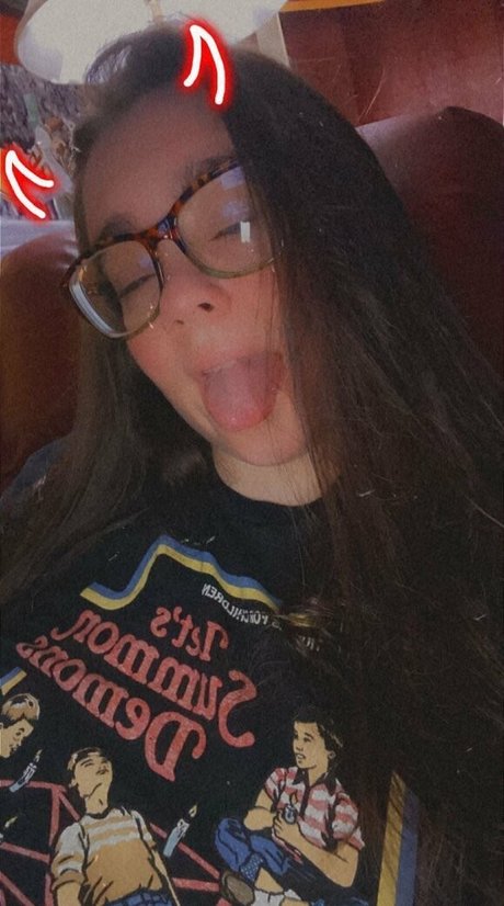 lilpeachpit star high quality pic