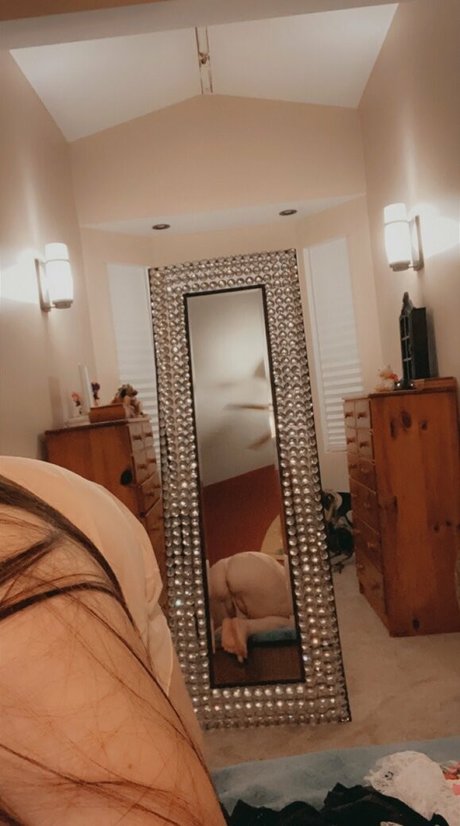 lilpeachpit porn star pic