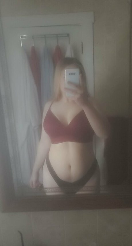 itsambeh beautiful model photo