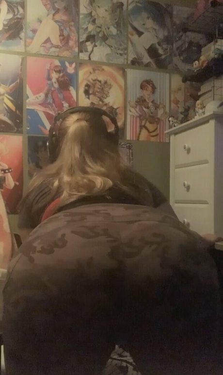 itsambeh nice pornstar image