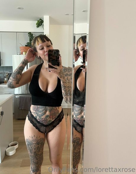 lorettaxrose model porn img