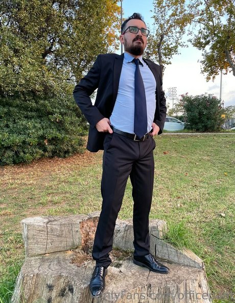 officepant pretty actress picture