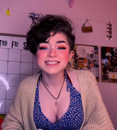 graceful addison perfect model image