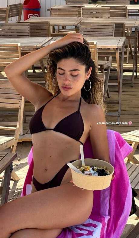 Sara Fructuoso model nude photos