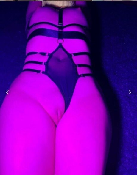 anelly bell hot model archive