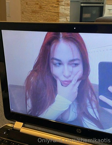shemikaotis sexy star pictures