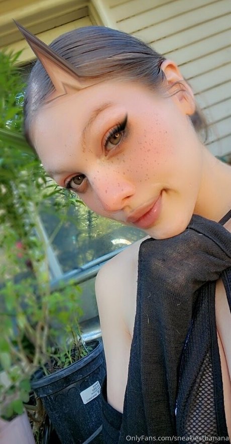 sneakiestbanana star nude pictures