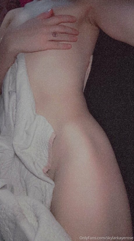skylarkayerose pornstar free photo
