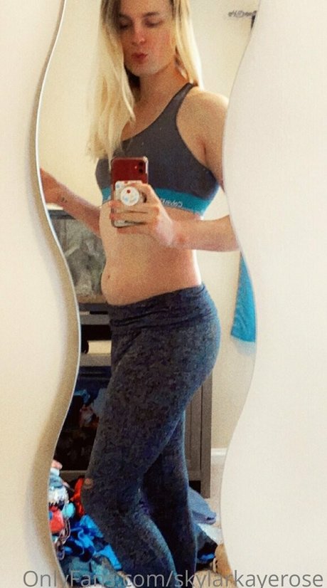 skylarkayerose erotic actress pictures