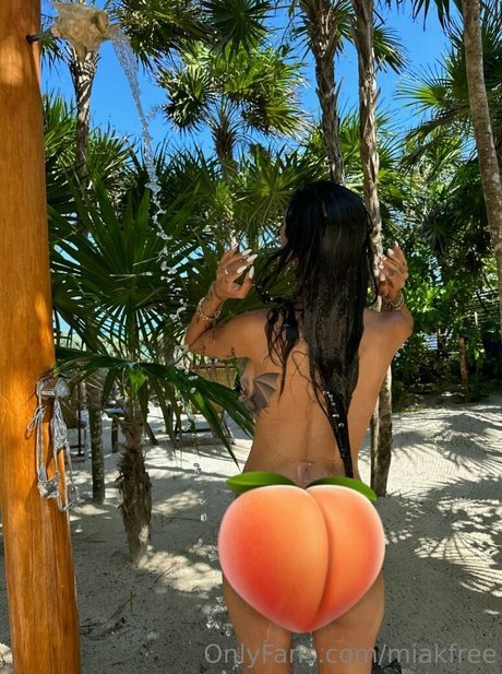 miakfree free actress photos