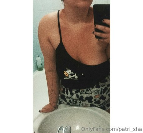 patri sha high quality model image