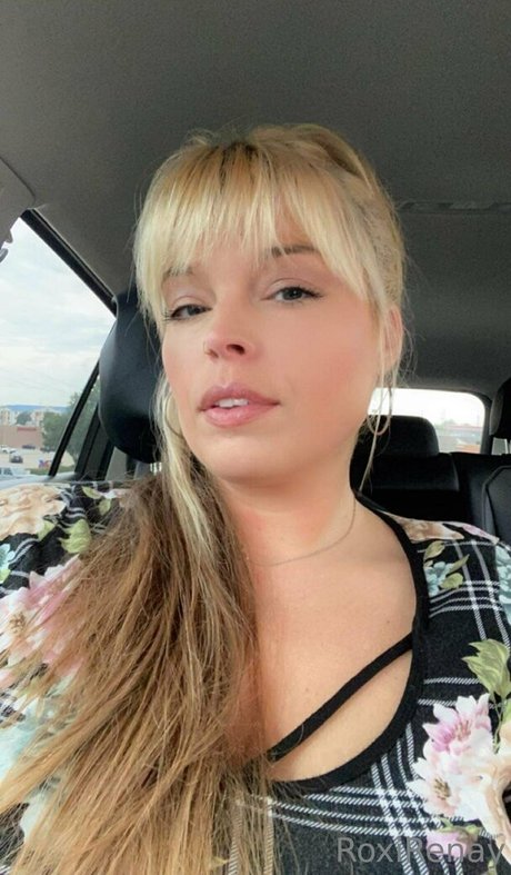 roxirenay top actress images