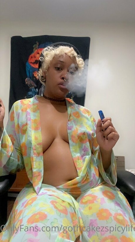 gothcakezspicylife star nude images
