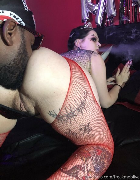 freakmoblive hd pornstar image