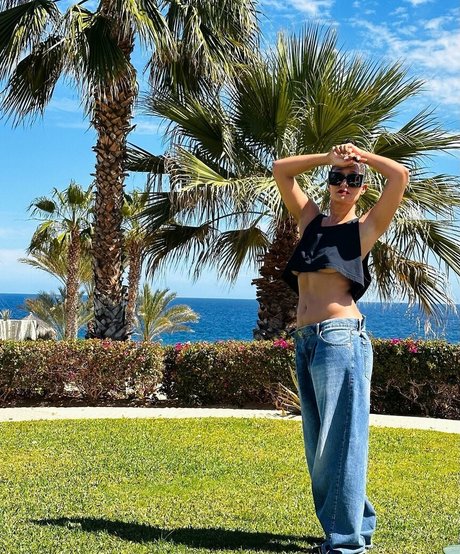 Tracee Ellis Ross pretty pornstar pic