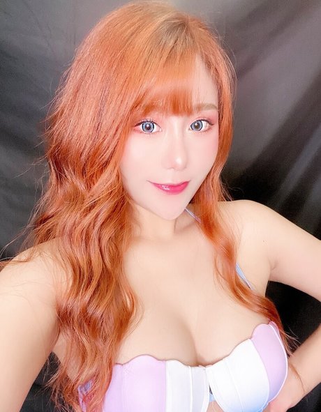 Uying model sexy pictures