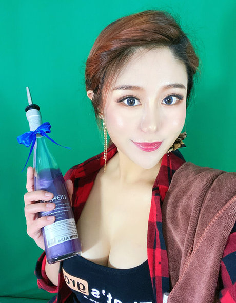 Uying best actress pic