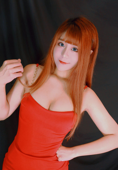 Uying pornstar naked pic