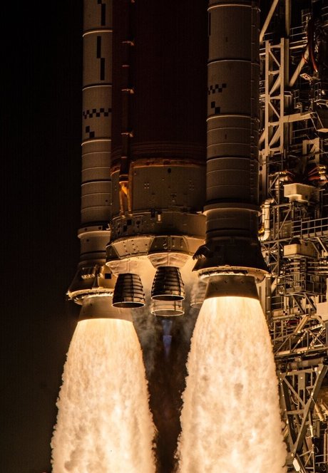 gay asian onlyfans erotic image