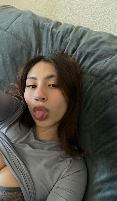 kimmyroxana exclusive model photo