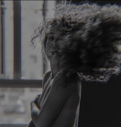 chelly pop model exclusive pics