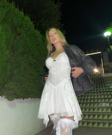 Ester Exposito star high quality images