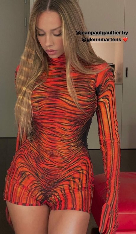 Ester Exposito star adult galleries