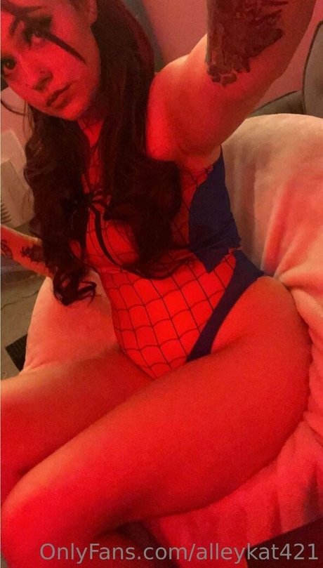 lleykt421 sex model archive