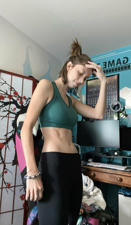 Nocturnal Virus nudes actress img