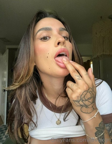 lavaxgrl model adult pics